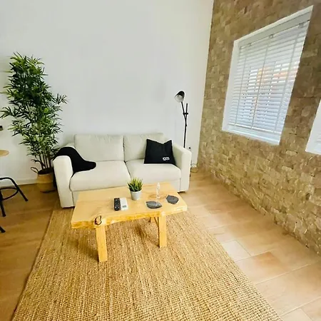 Enriqueta Loft Apartament *